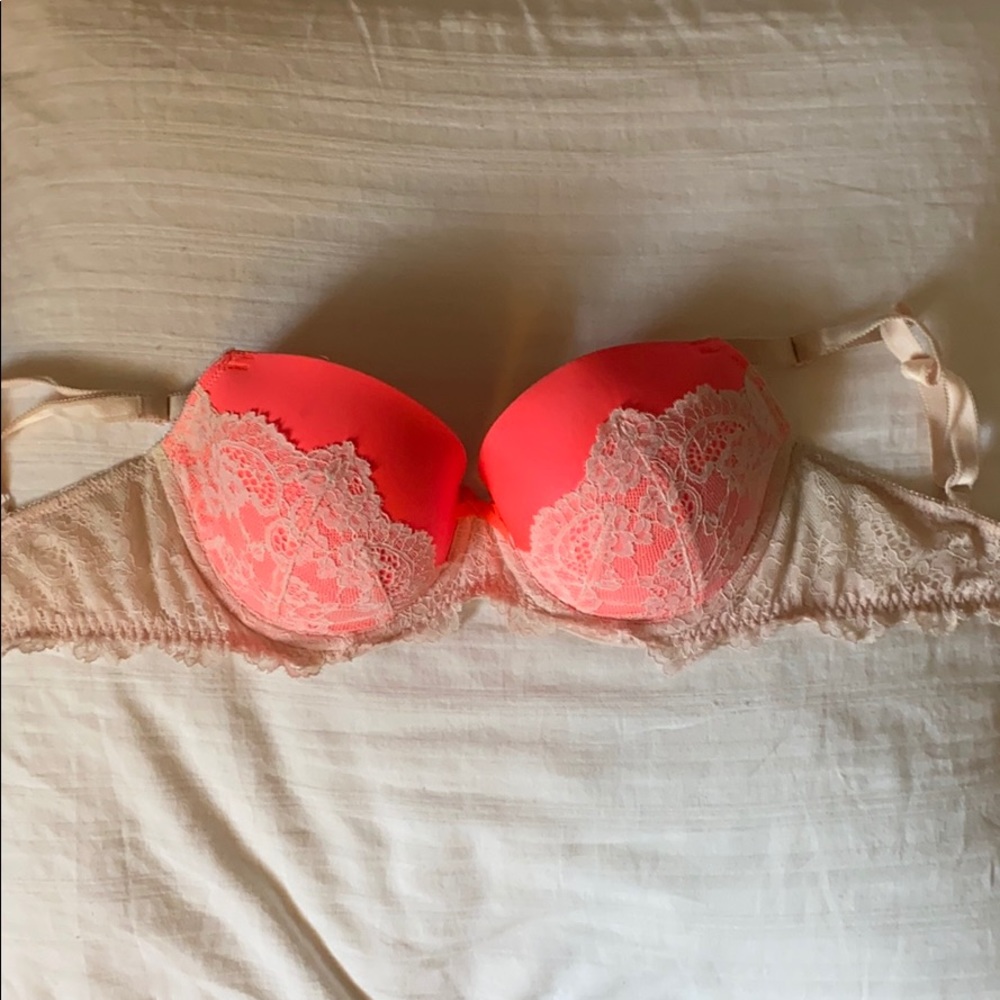 Victoria’s Secret bra